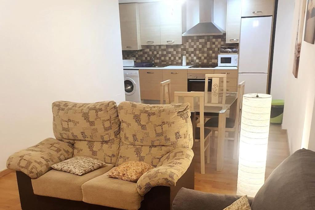 2F, Aire Acondic, 80M2, 2 Dormitorios, 4 Huespedes, Wifi Gratis La Linea de la Concepcion Luaran gambar