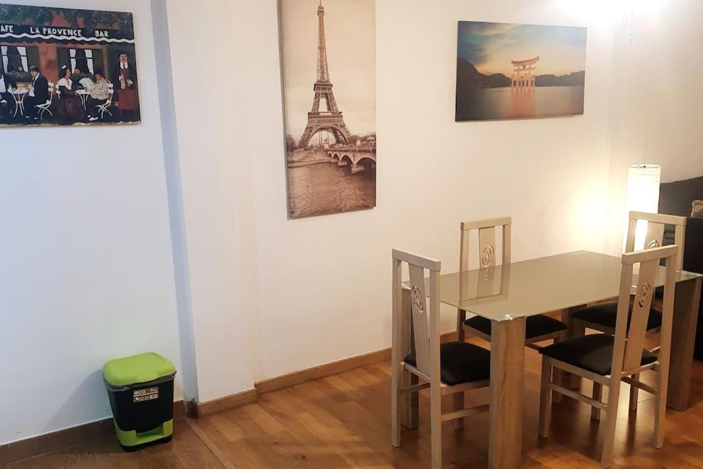2F, Aire Acondic, 80M2, 2 Dormitorios, 4 Huespedes, Wifi Gratis La Linea de la Concepcion Luaran gambar