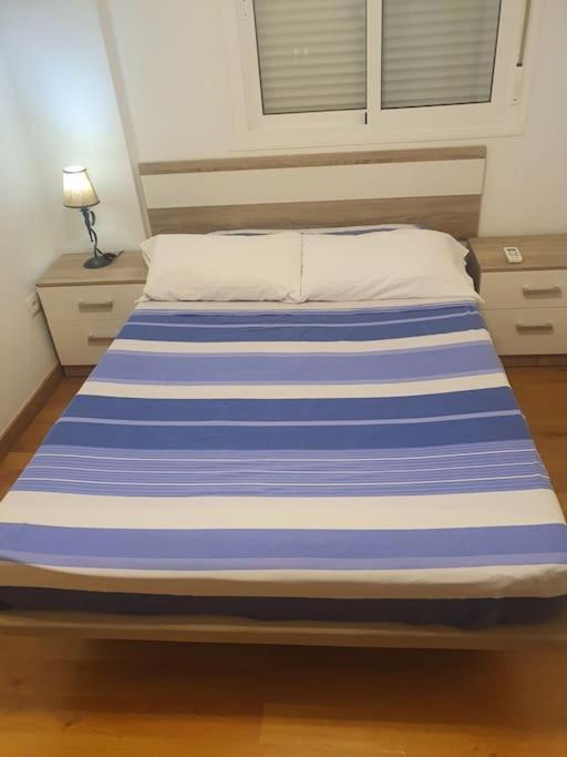 2F, Aire Acondic, 80M2, 2 Dormitorios, 4 Huespedes, Wifi Gratis La Linea de la Concepcion Luaran gambar