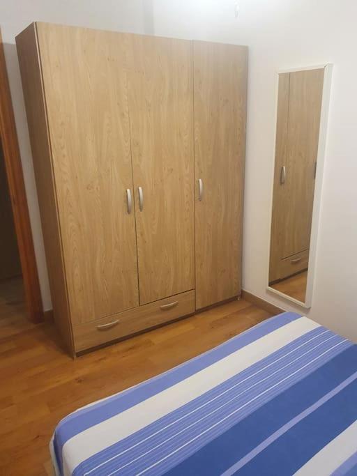 2F, Aire Acondic, 80M2, 2 Dormitorios, 4 Huespedes, Wifi Gratis La Linea de la Concepcion Luaran gambar